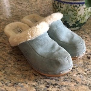 Ugg clogs